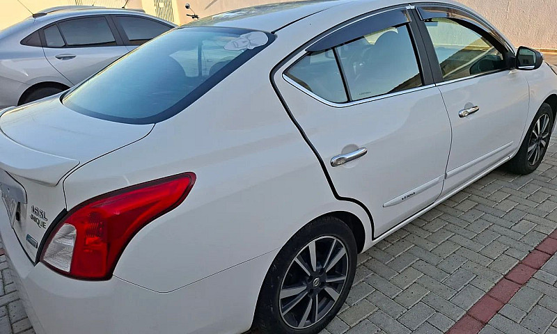 Nissan Versa Unique ...