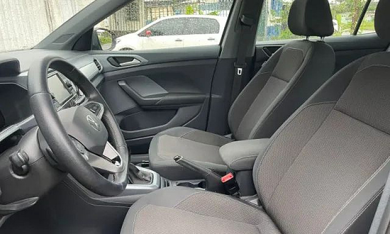 Volkswagen T-Cross 1...