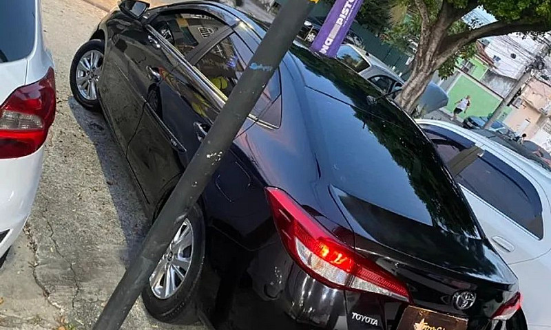 Toyota Yaris Xl Seda...