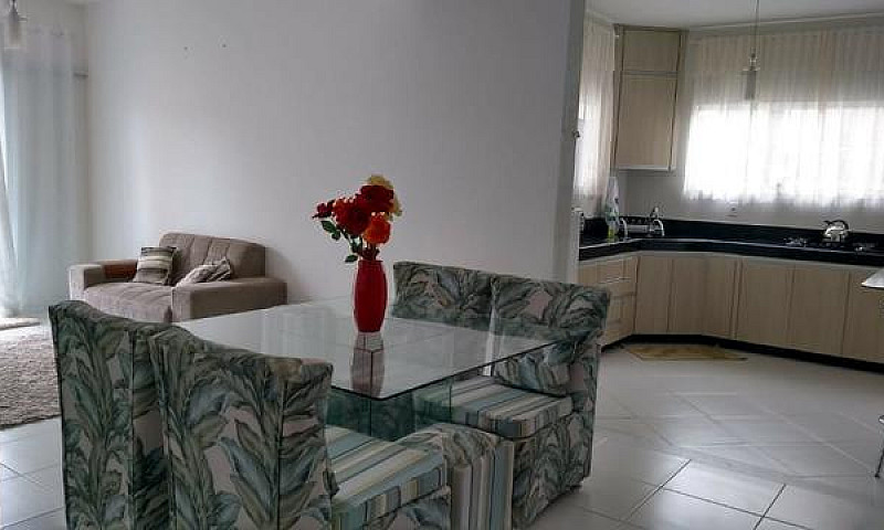Excelente Casa De 02...