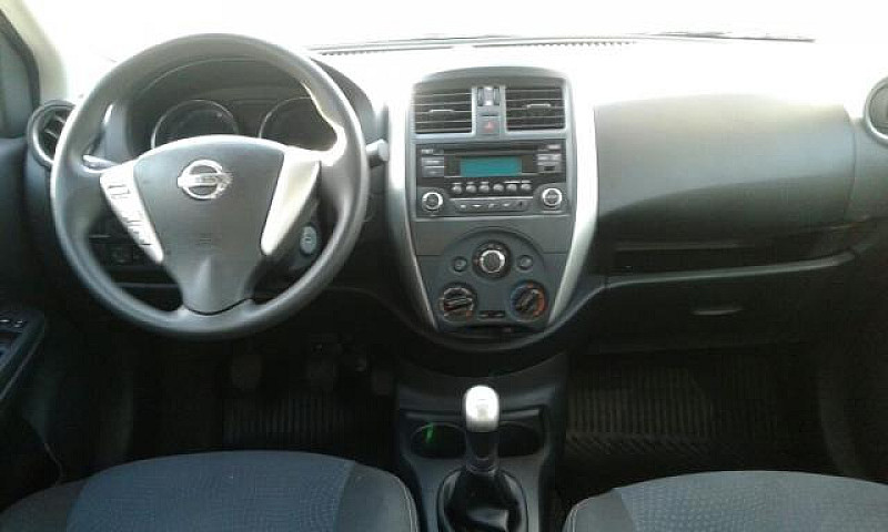 Nissan Versa 1.6 16V...