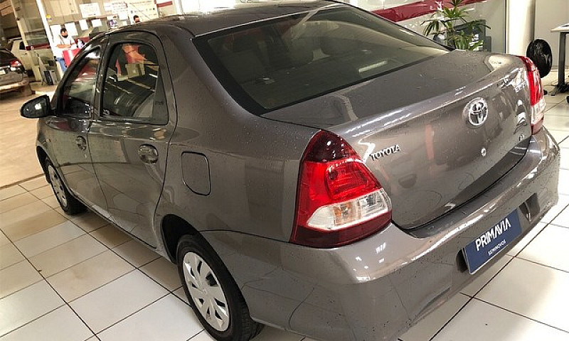 Toyota Etios 1.5 X P...