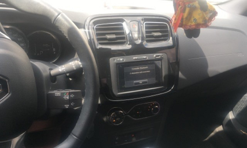 Carro Stepway Iconic...