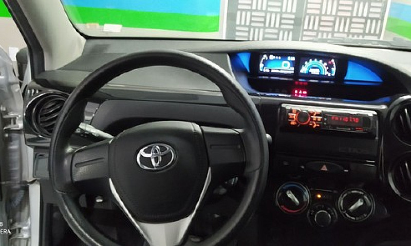 Toyota Etios Automát...