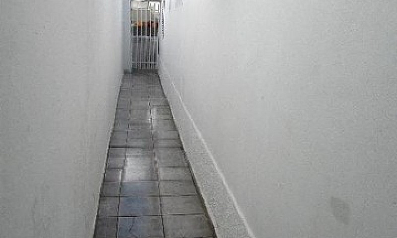 Casa Com 2 Quarto(S)...