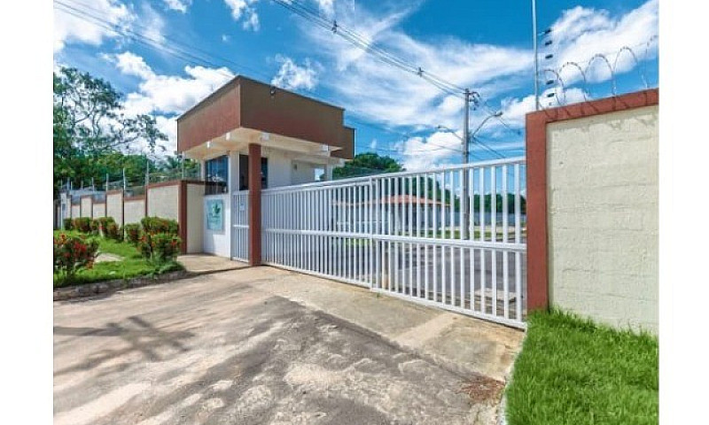 Casa Em Condomínio F...