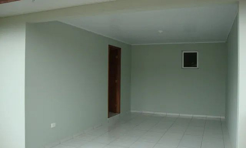 Casa Com 3 Dormitóri...