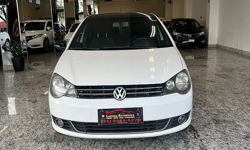 Polo 1.6 Carro Realm...