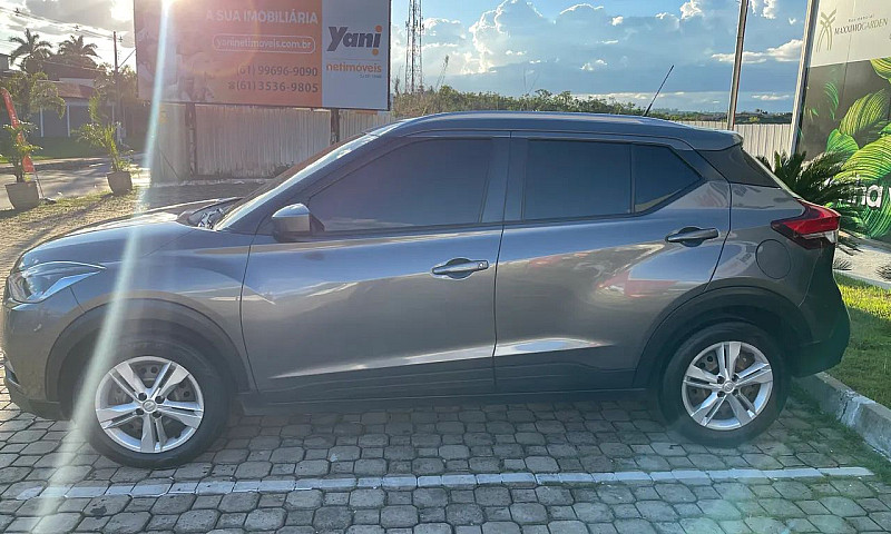 Nissan Kicks S Direc...