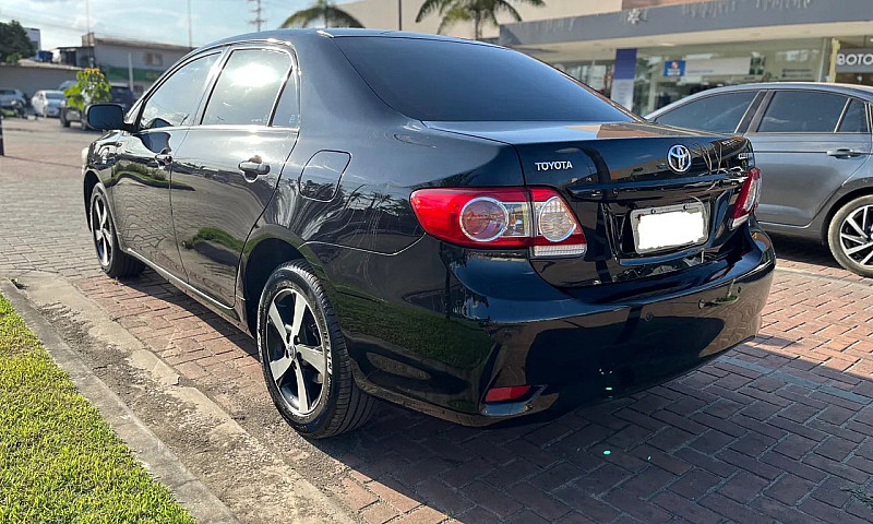 Toyota Corolla Gli 1...