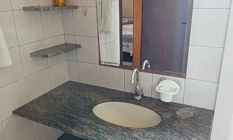 Suíte Com Varanda Na...