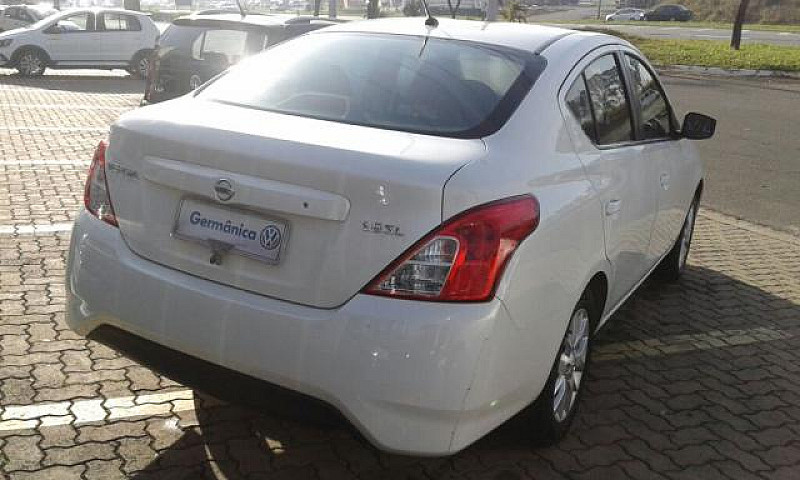 Nissan Versa 1.6 16V...