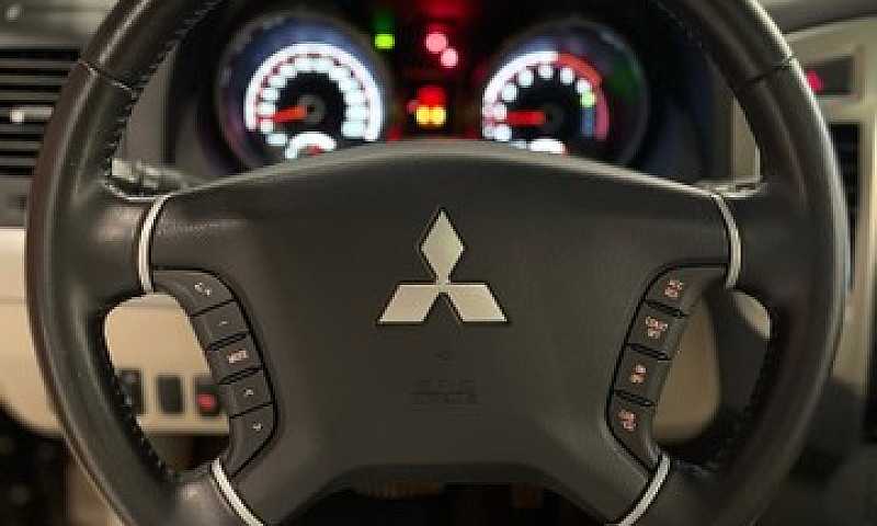 Mitsubishi Pajero Hp...