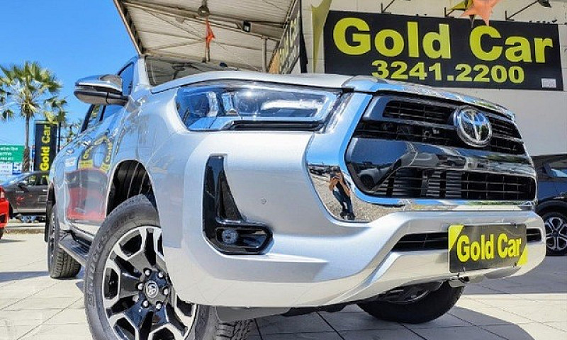 Toyota Hilux Srx 2.8...