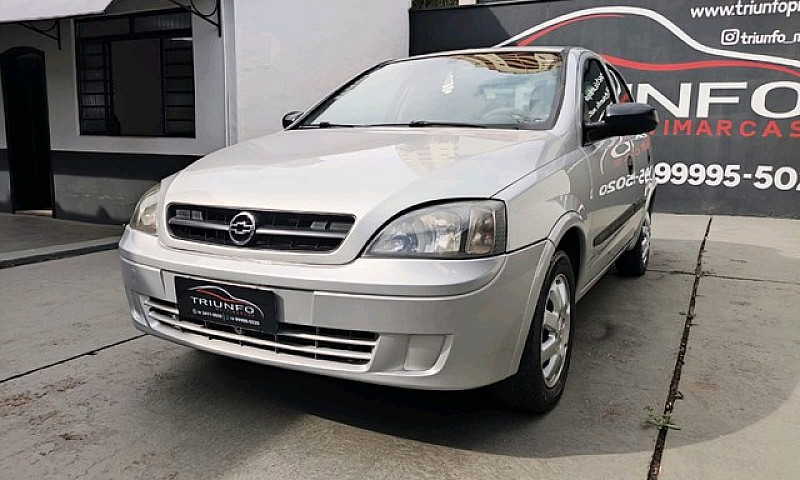 Chevrolet Corsa Seda...