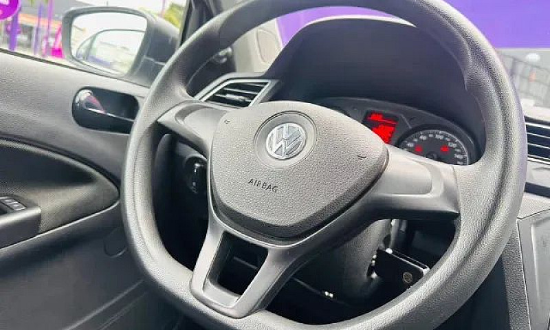 Volkswagen Voyage 1....