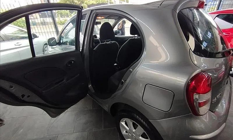 Nissan March 1.0 S 1...