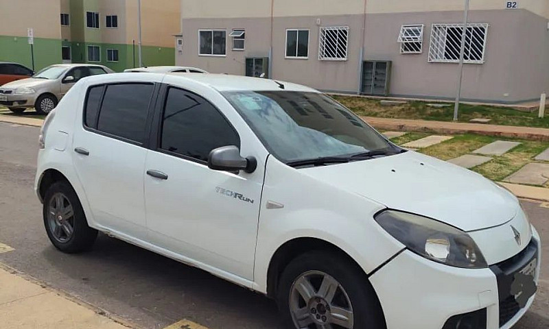 Renault Sandero Tech...