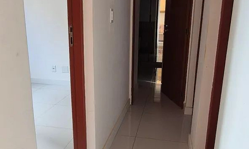 Alugo Apartamento Tr...