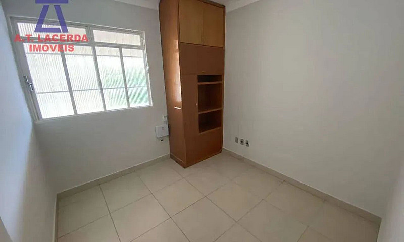 Casa Com 3 Dormitóri...