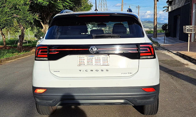 T-Cross Sense 200Tsi...