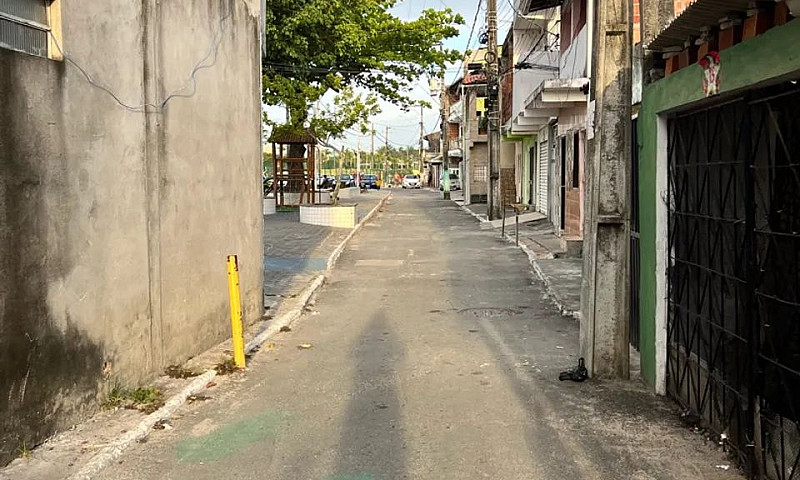 Vende-Se 4 Casas Em ...