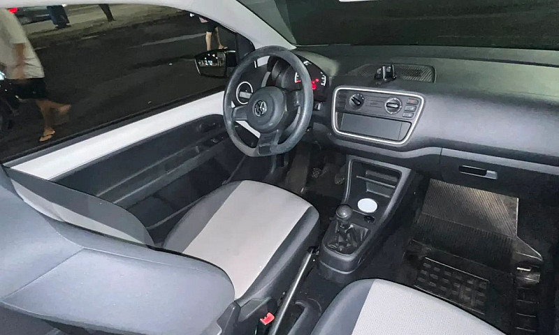 Volkswagen Up! Take ...