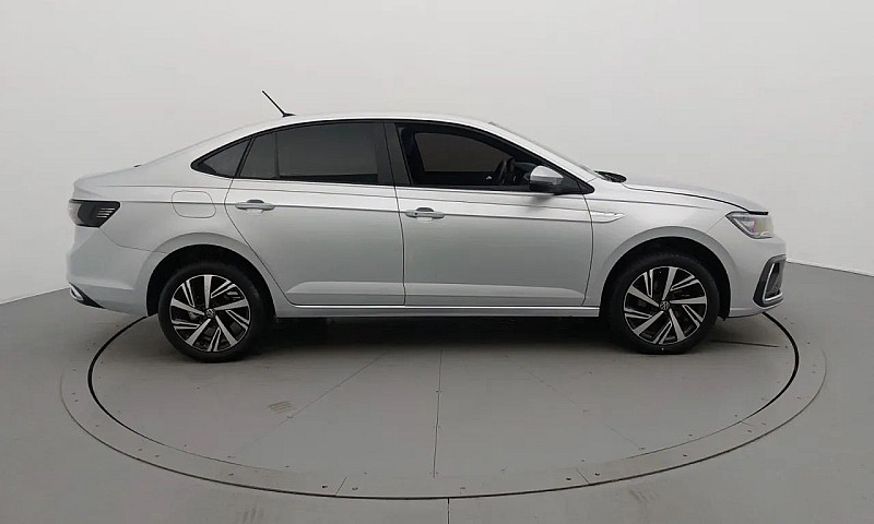 Volkswagen Virtus Hi...