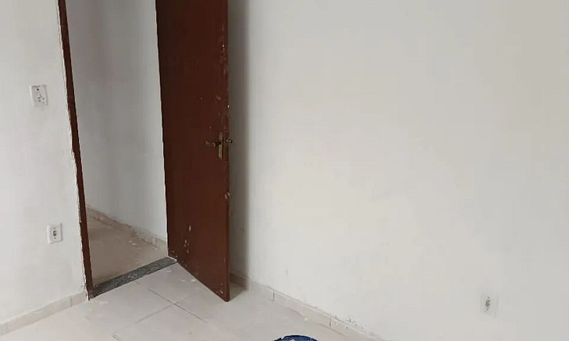 Aluga-Se Casa ...