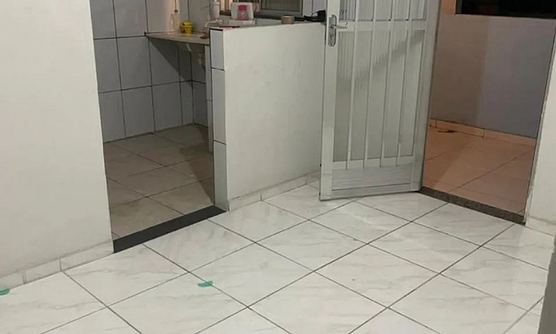 Alugo Casa Inhoaíba/...