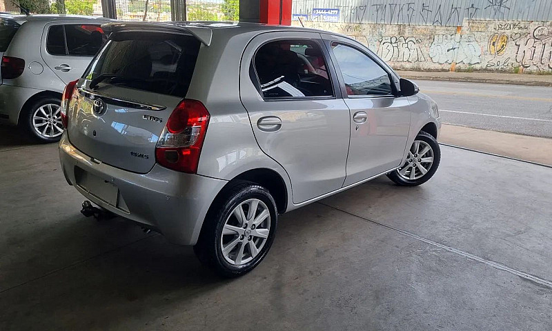 Toyota Etios Xls 1.5...