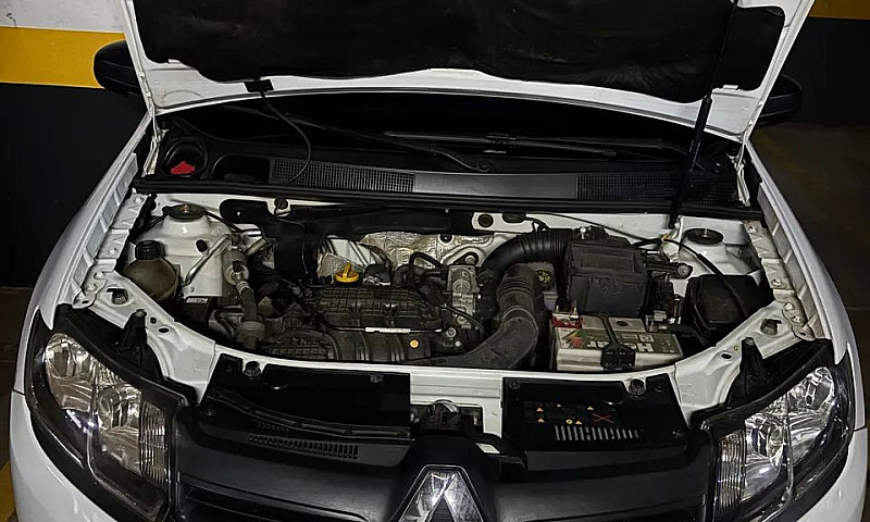 Renault Sandero Auth...