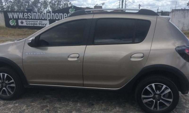 Carro Stepway Iconic...