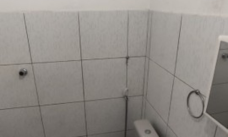 Aluga-Se Casa...