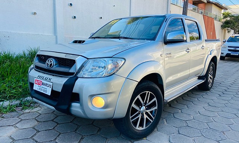 Hilux Srv 3.0 At 201...