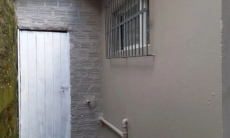 Vendo Casa No Bairro...