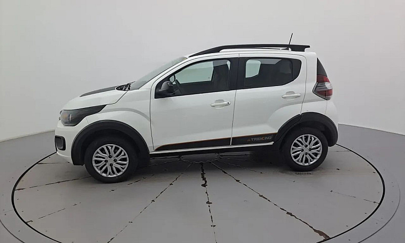 Fiat Mobi Trekking 1...