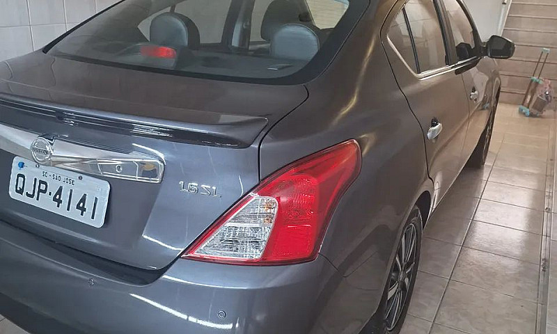 Nissan Versa Sl 1.6 ...