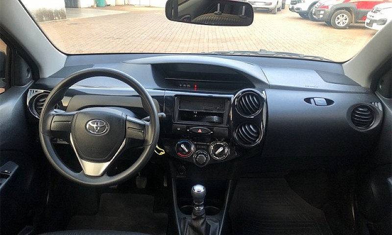 Toyota Etios 1.5 X P...