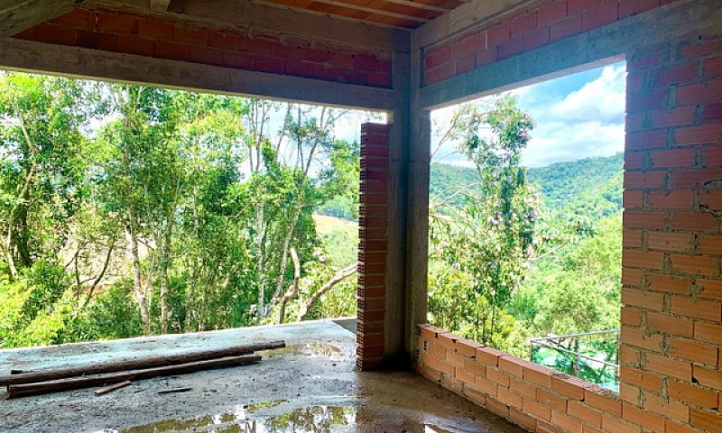 Linda Mansão Em Sant...