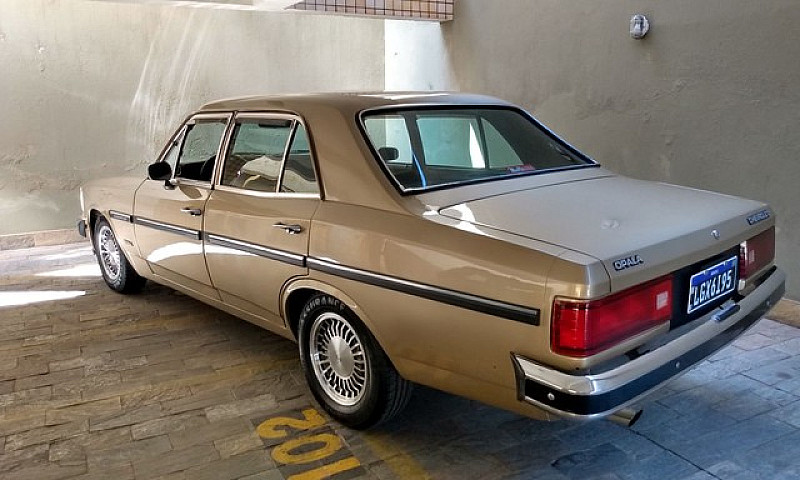 Opala 1983...