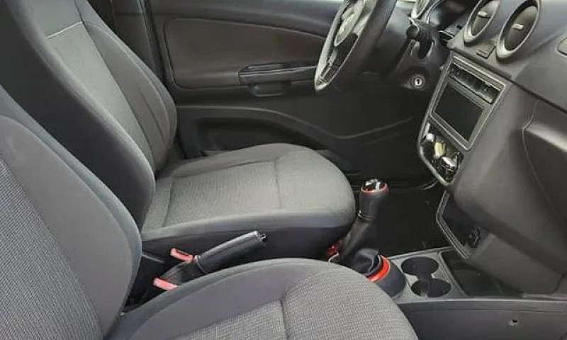 Volkswagen Voyage 20...