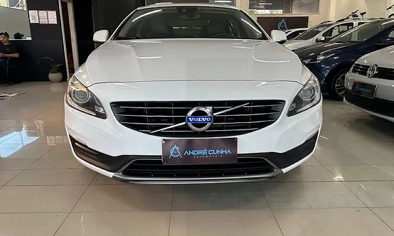 S60 T-5 Momentum 2.0...