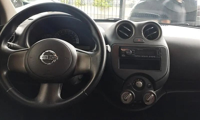 Nissan March 1.0 S 1...