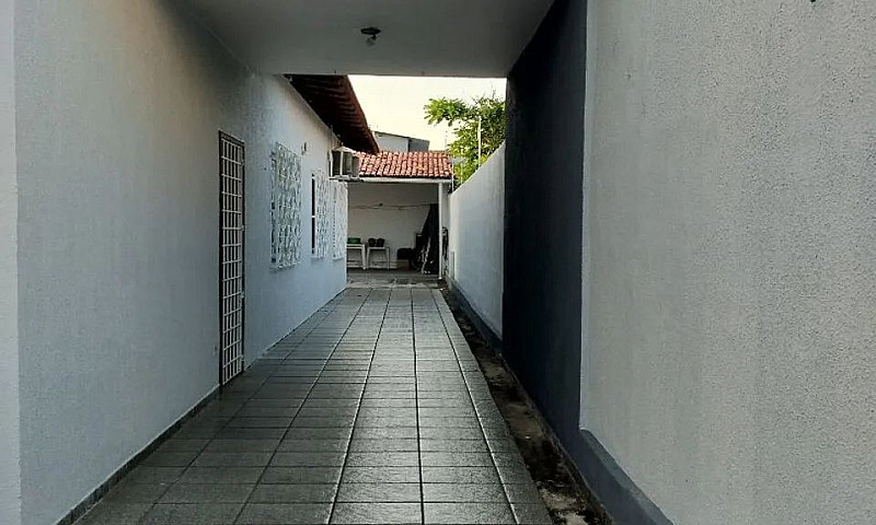 Alugo Excelente Casa...