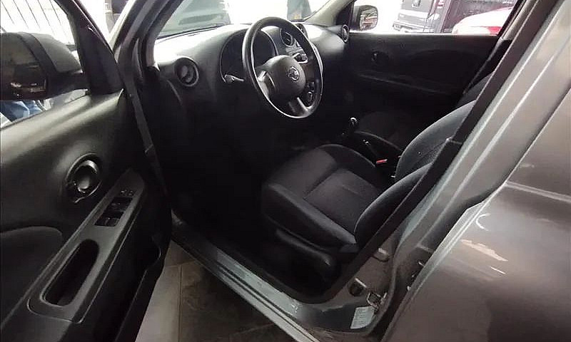 Nissan March 1.0 S 1...