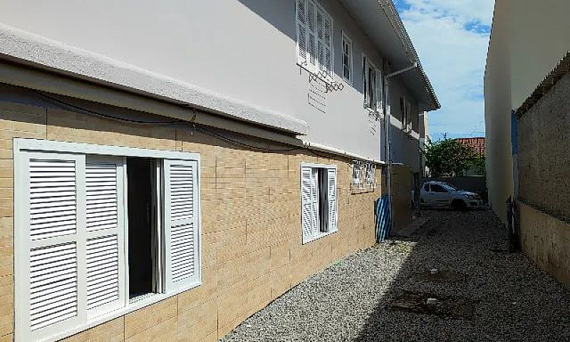 Vendo Imóvel Com 5 A...
