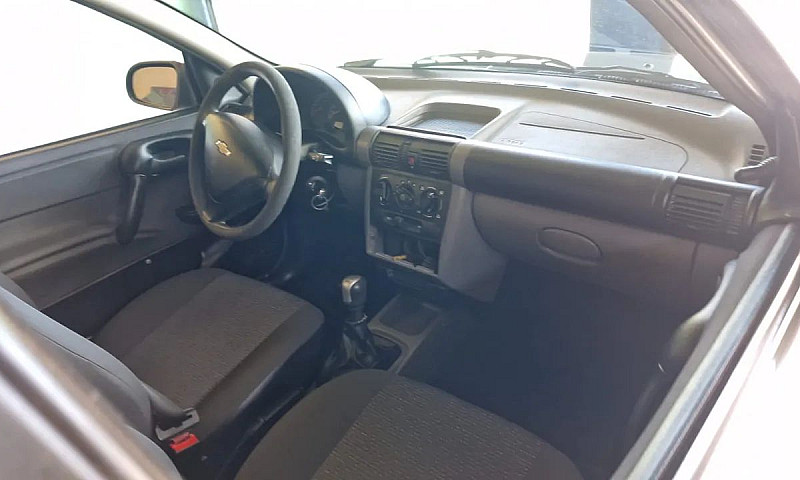 Chevrolet Classic Li...