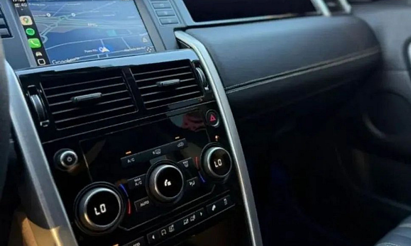 Land Rover Discovery...
