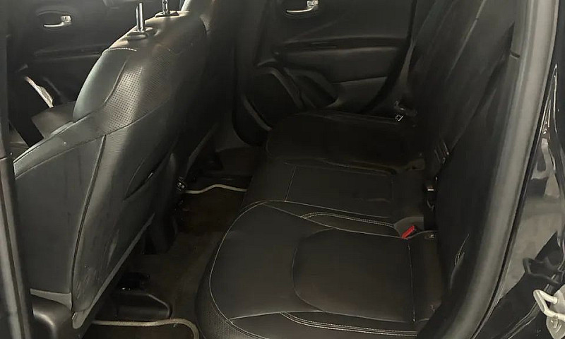 Jeep Renegade Long. ...